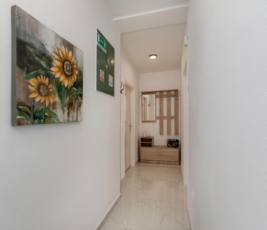 Apartments Marija 821 PUY Exterior foto