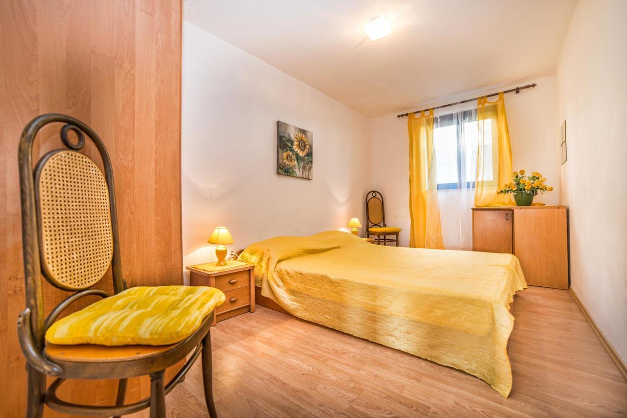 Apartments Marija 821 PUY Exterior foto